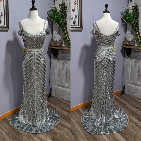 Sherri Hill Dresses & Skirts - NWOT Sherri Hill silver 2 pc formal gown